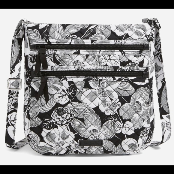 Vera Bradley Handbags - 🆕🆕 Vera Bradley Triple Zip Hipster Bedford Bloom